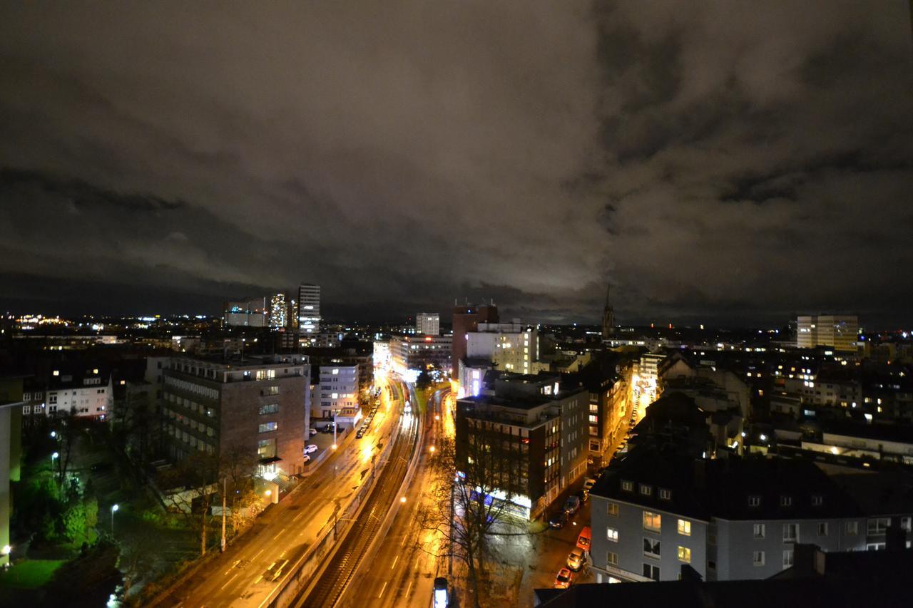 Madame Tower Apartment Cologne Exterior photo